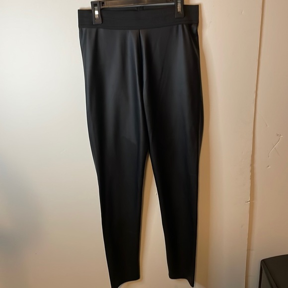 Suzy Shier Pants - Suzy Shier Black Faux Leather Leggings Size Medium